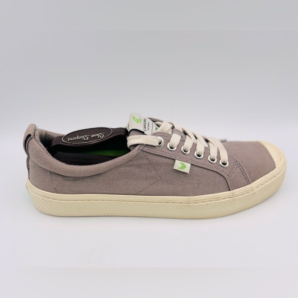 Cariuma OCA Canvas Sneakers Women’s 9.5 Men’s 8 Sustainable Casual Shoes Unisex - Picture 2 of 11